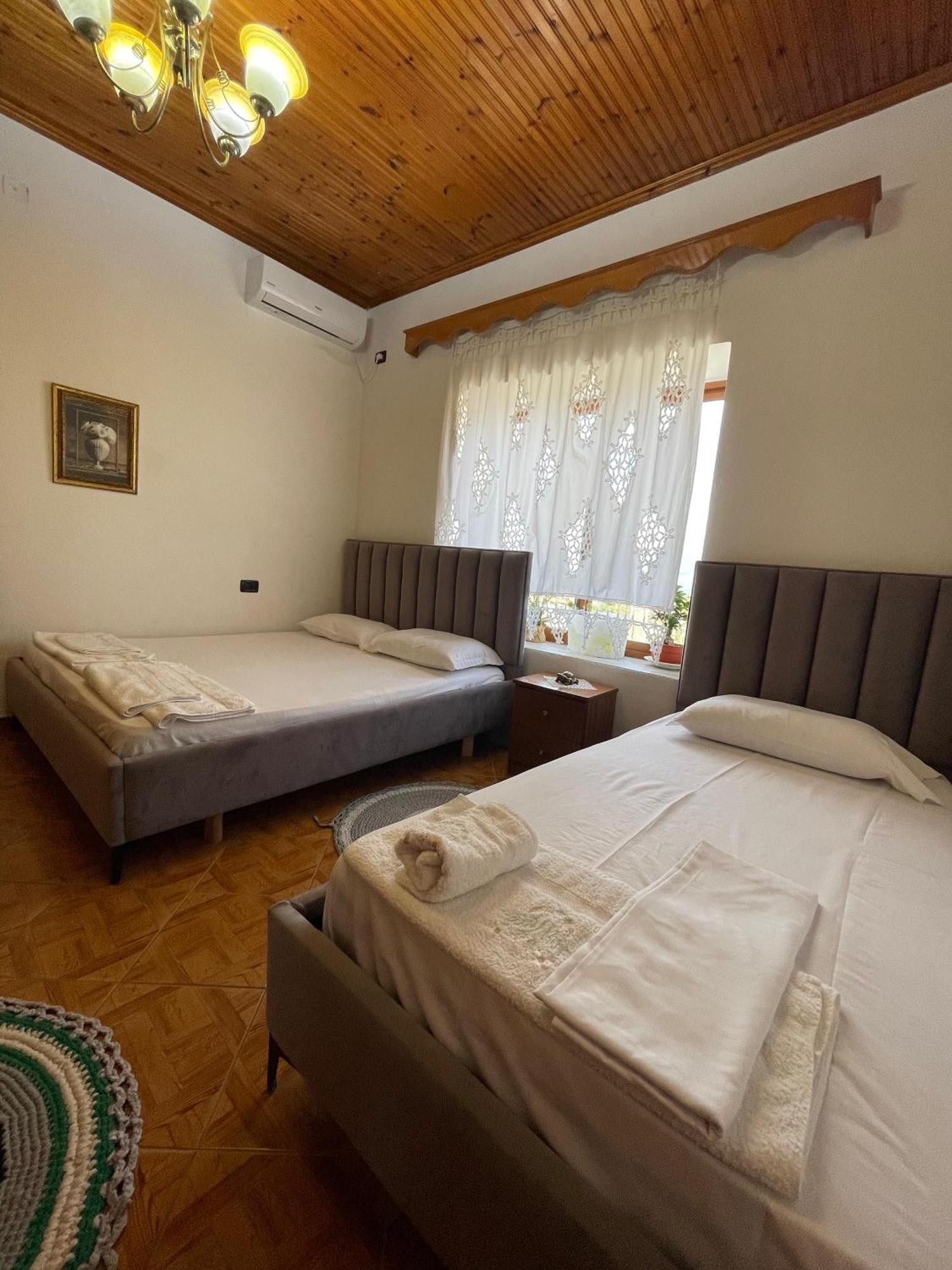 Guest House Lengo Gjirokaster Exterior photo