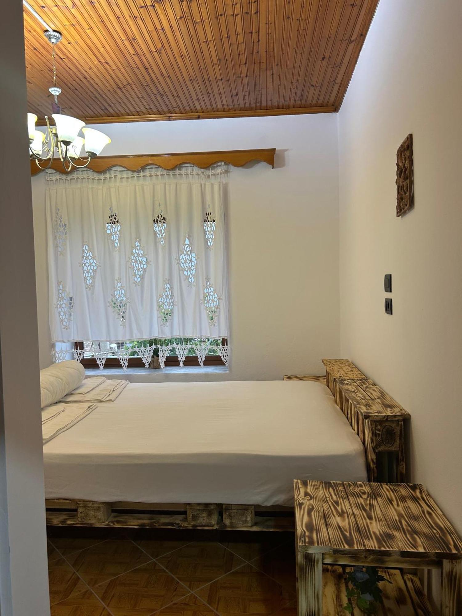 Guest House Lengo Gjirokaster Exterior photo