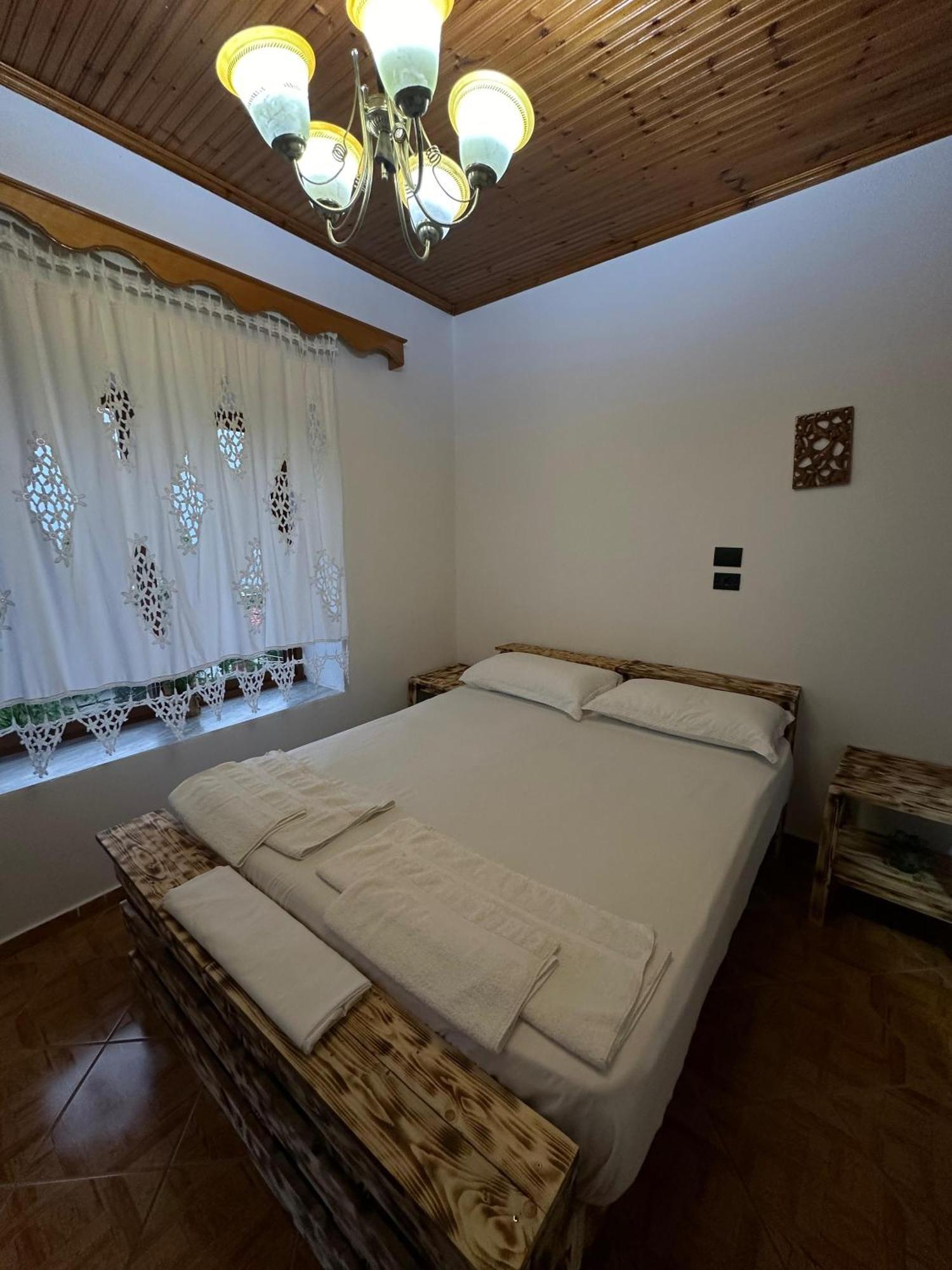Guest House Lengo Gjirokaster Exterior photo